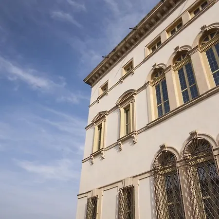 住宿加早餐酒店 Vecelli Cavriani