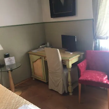 Vecelli Cavriani *