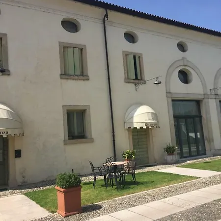 Vecelli Cavriani * Mozzecane